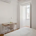 Calcada De Santo Amaro Лісабон