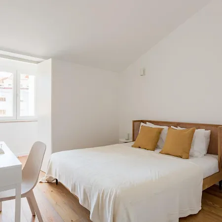 Apartment Calcada De Santo Amaro Lissabon