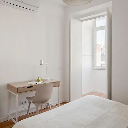 Calçada De Santo Amaro Lisboa