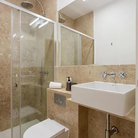 Calcada De Santo Amaro * Lisboa