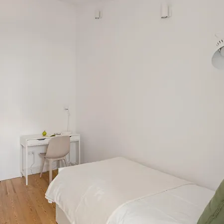 Apartment Calcada De Santo Amaro Lisbon