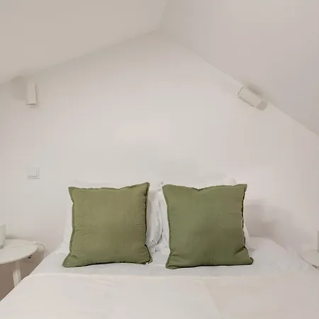 Calcada De Santo Amaro * Lisbon